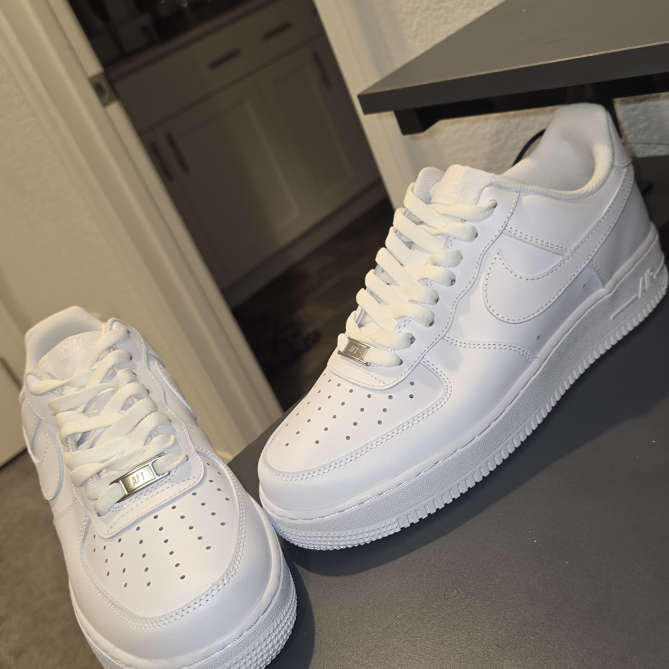 Nike Air Force 1 07 Brand New No Box Multiple Sizes